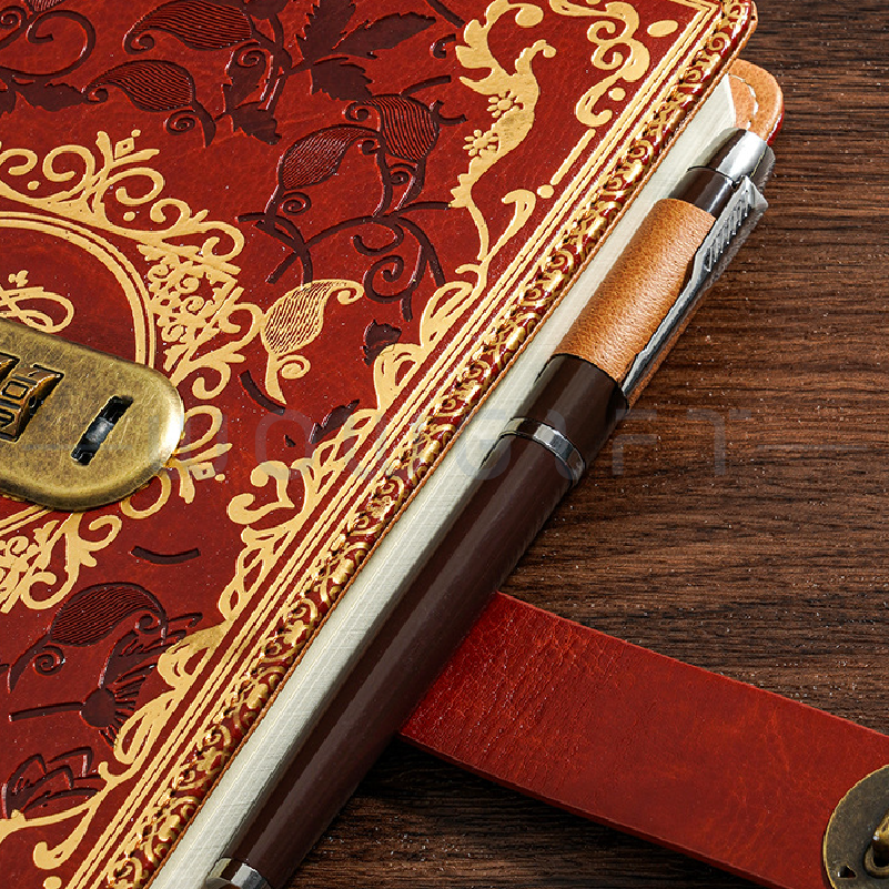 古典浮雕筆記本客製禮盒組，A5 手帳本＋金屬筆，企業年度禮／品牌活動贈品