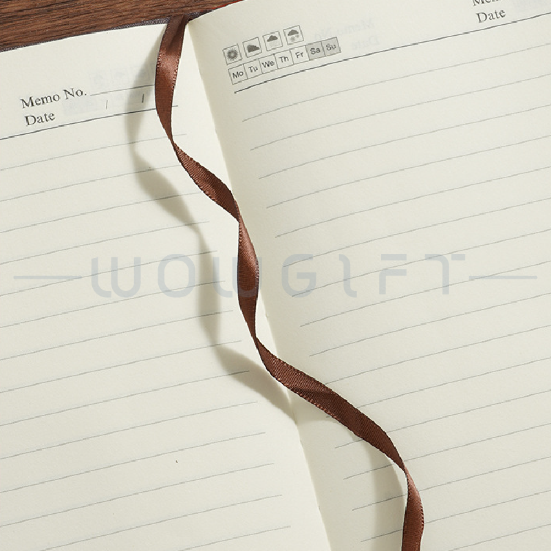 古典浮雕筆記本客製禮盒組，A5 手帳本＋金屬筆，企業年度禮／品牌活動贈品