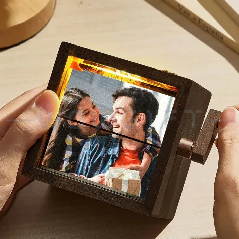手搖翻頁發光相框客製．照片紀念