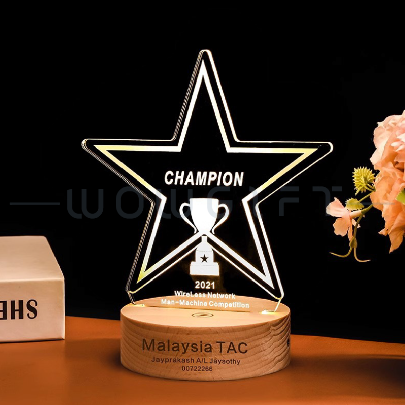 水晶發光獎杯客製．雕刻獎座．員工表揚