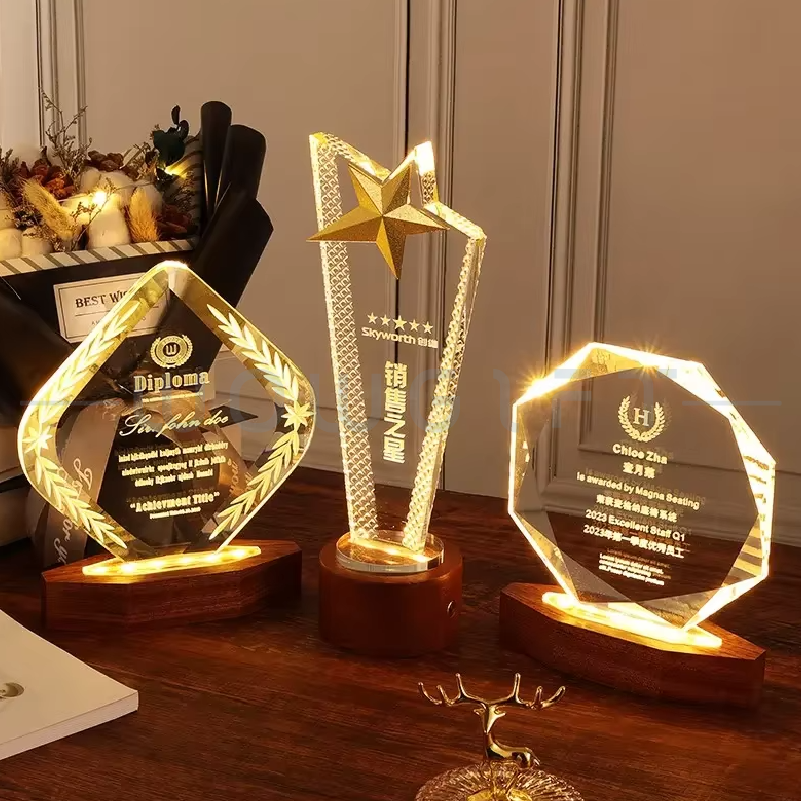 水晶發光獎杯客製．雕刻獎座．員工表揚