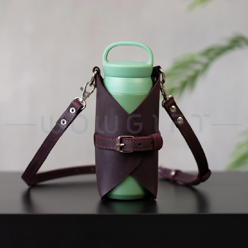 皮革可調斜背保溫杯套客製，客製飲料提袋