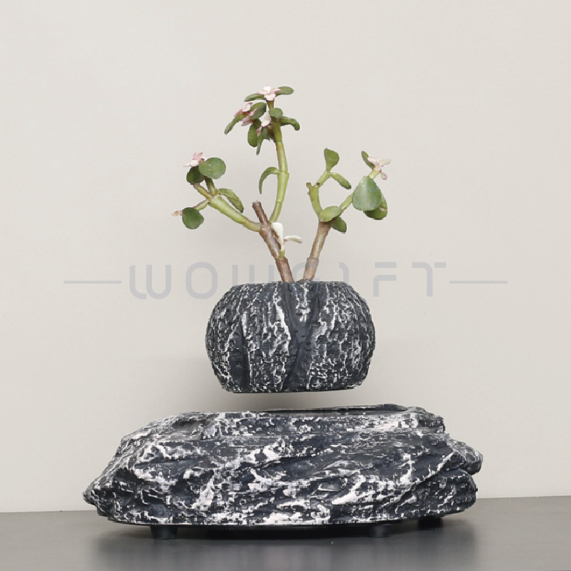 辦公小物｜磁浮盆栽