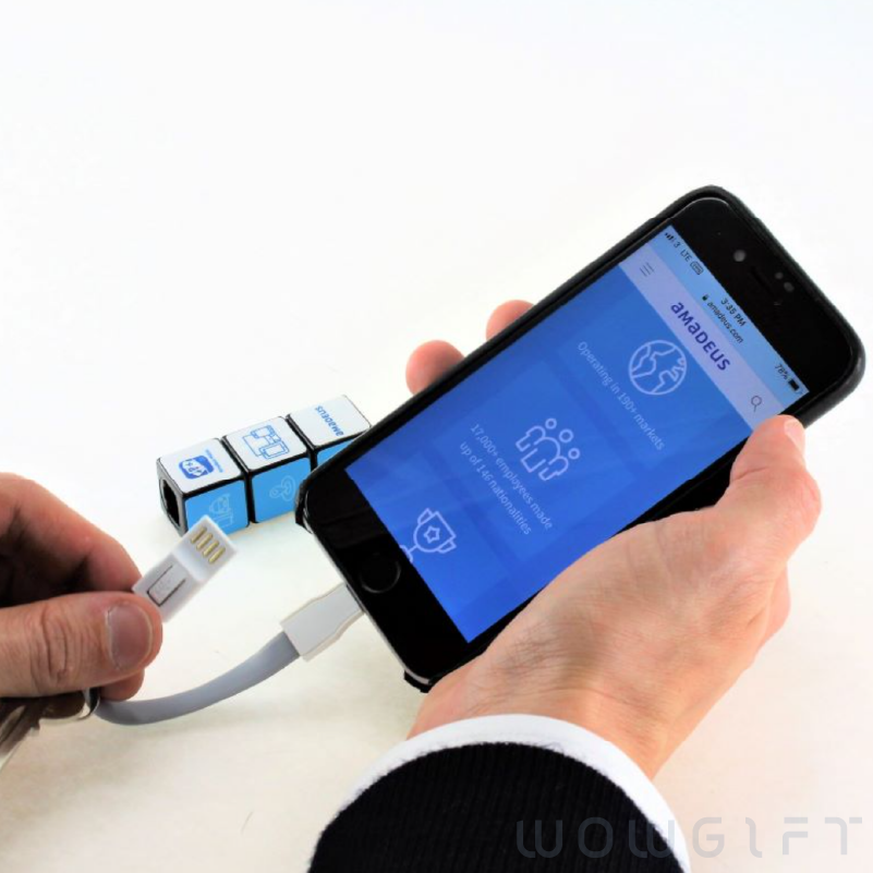客製魔術方塊充電線．Rubiks 三合一手機充電線