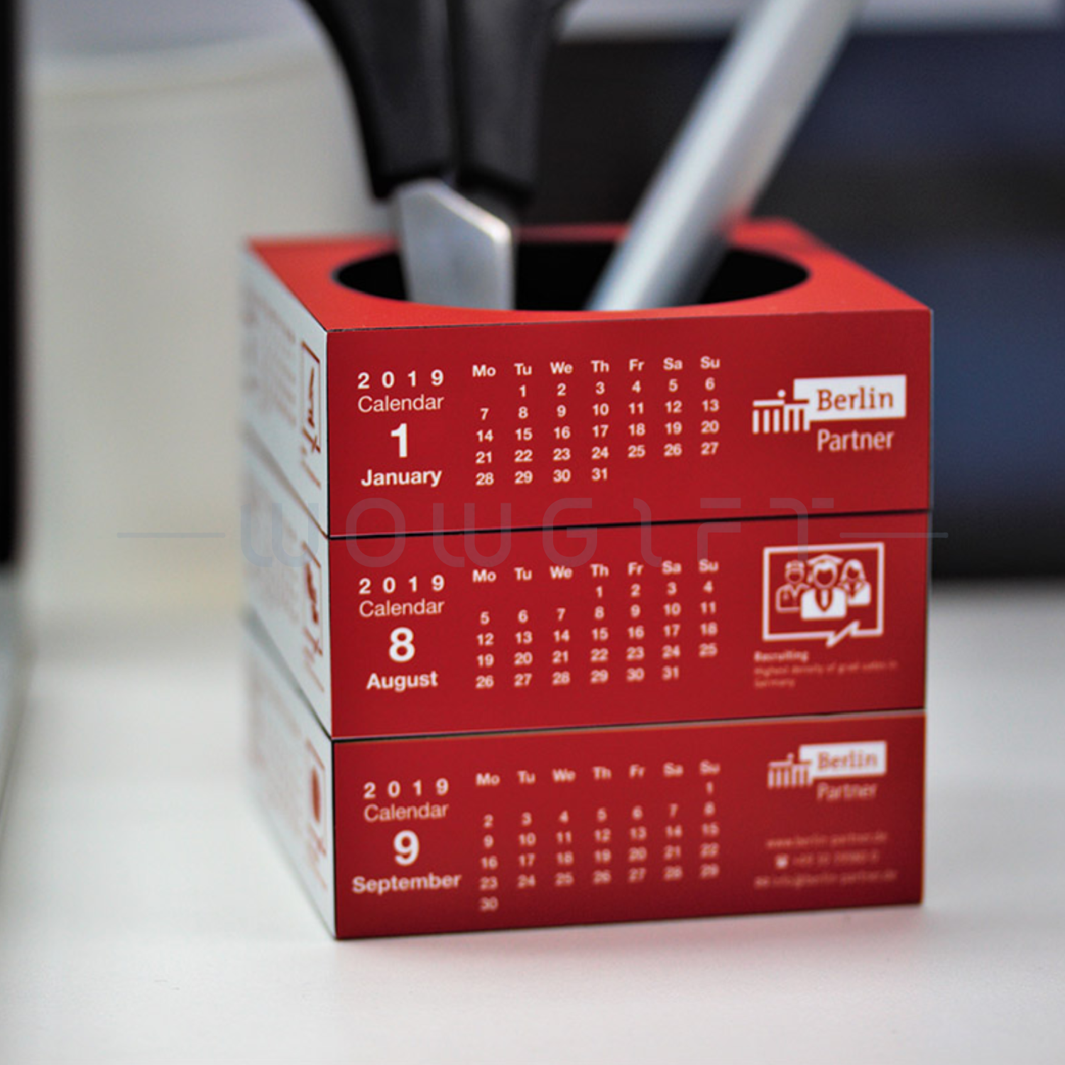 方塊滑動筆．筒旋轉方塊造型桌上收納