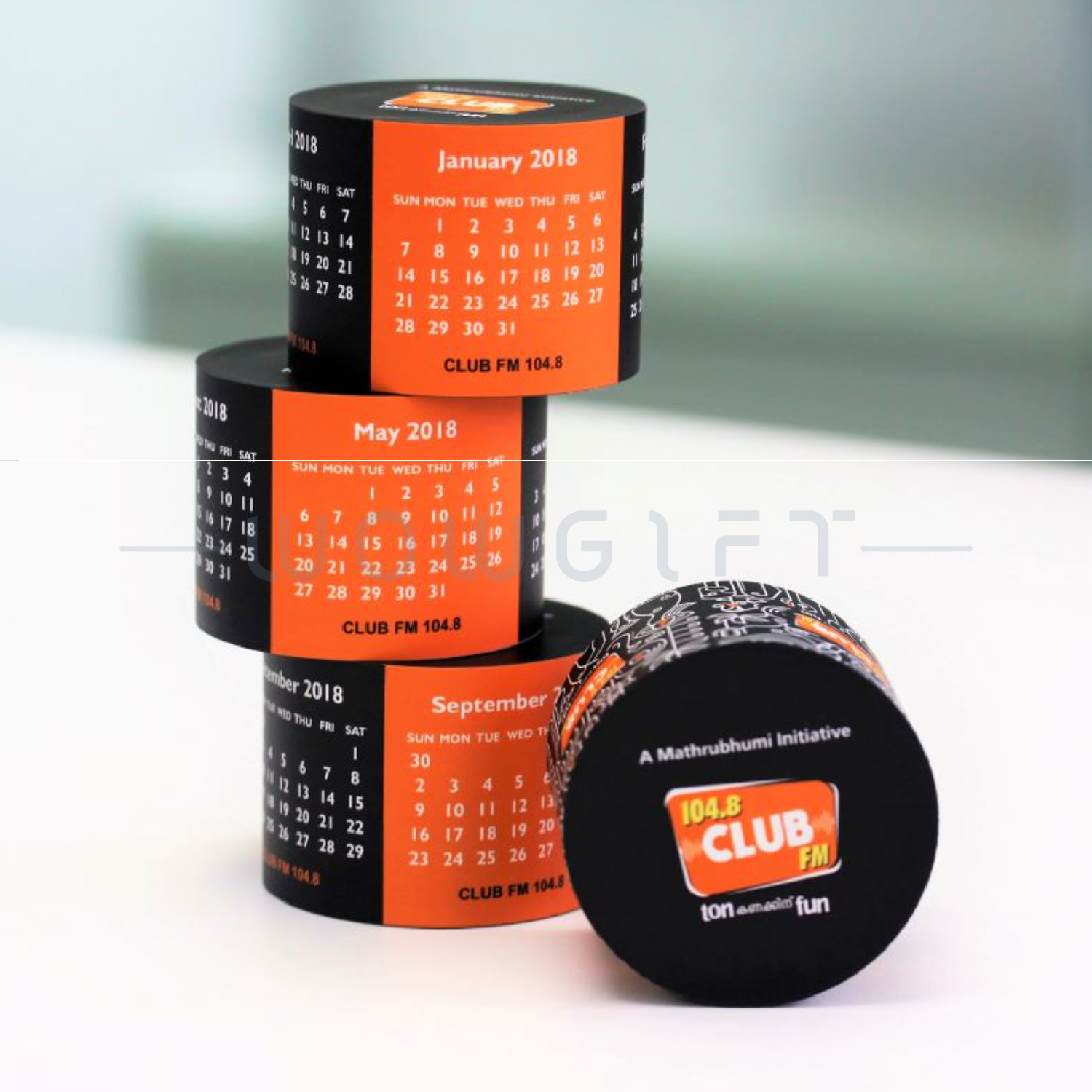 神奇 360° 圓形企業日曆．旋轉式互動桌上年曆