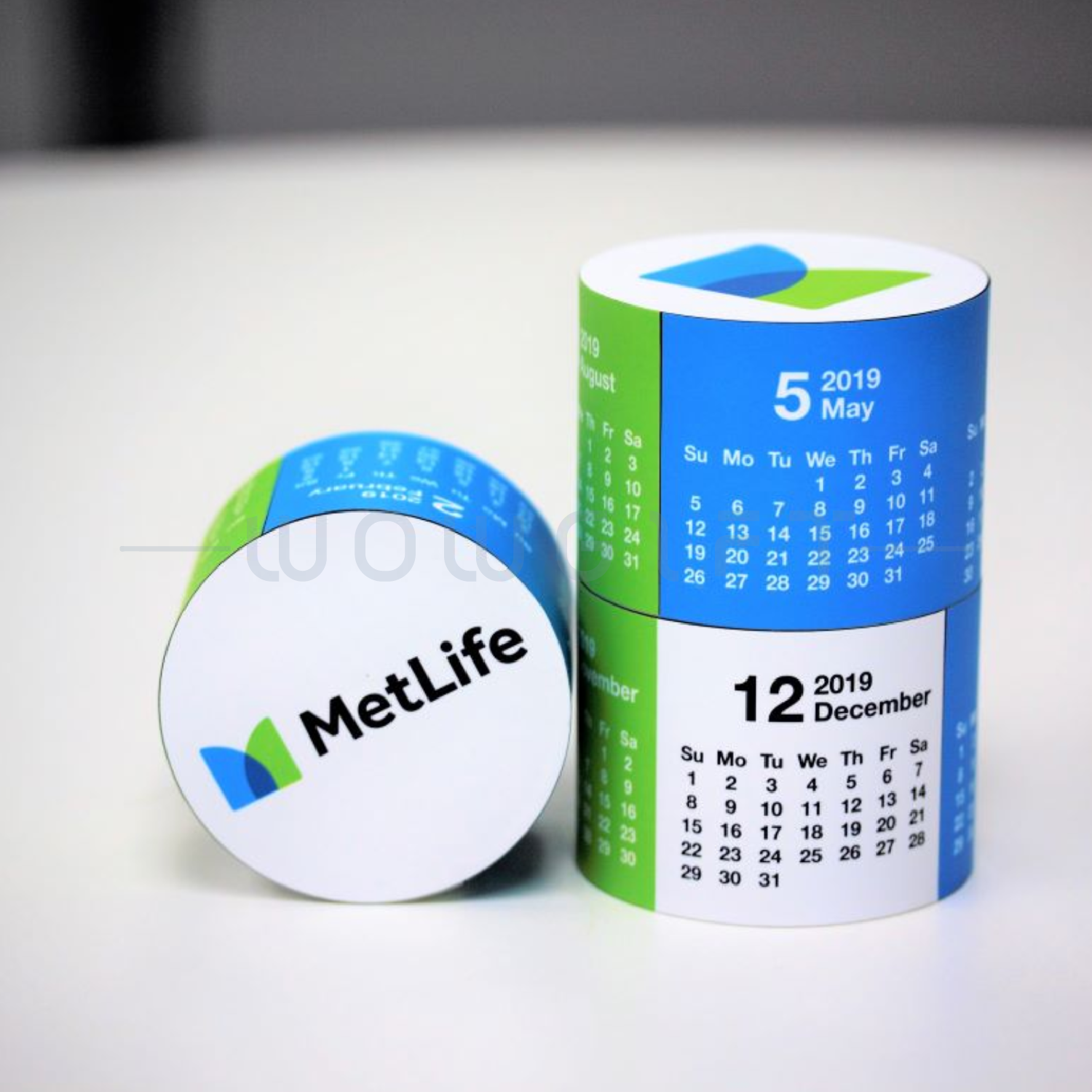 神奇 360° 圓形企業日曆．旋轉式互動桌上年曆