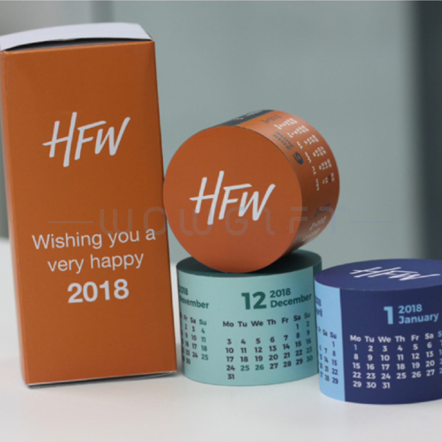 神奇 360° 圓形企業日曆．旋轉式互動桌上年曆